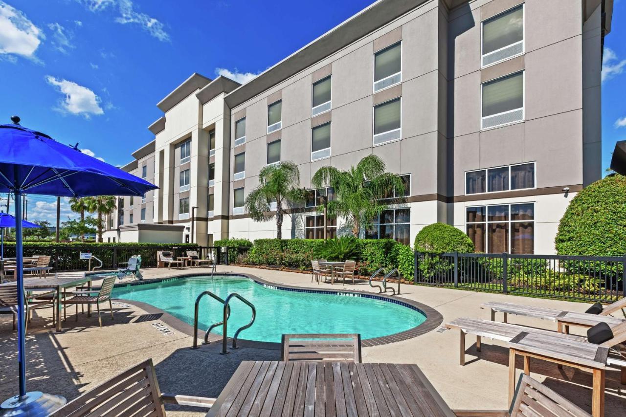 Hampton Inn & Suites Houston-Bush Intercontinental Airport Exterior photo